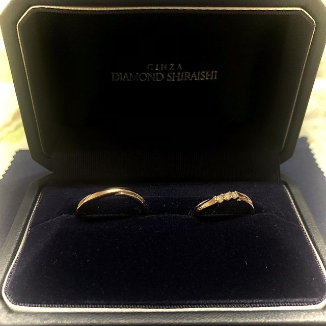 【銀座ダイヤモンドシライシの口コミ】 水掻きや手の形に似合うデザインの提案をしてもらえて、店員さんが持って…