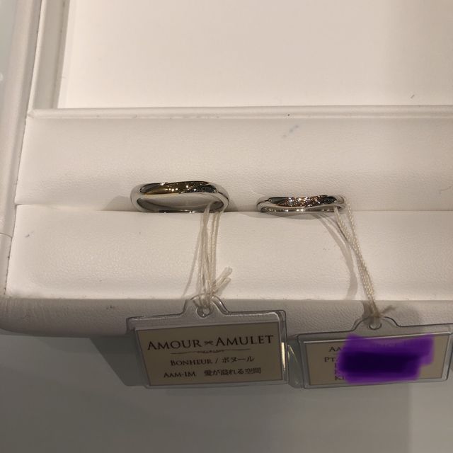 【AMOUR AMULET(アムール・アミュレット)の口コミ】 さりげないコンビネーションの指輪でとてもかわいかったです。ゴールドが…