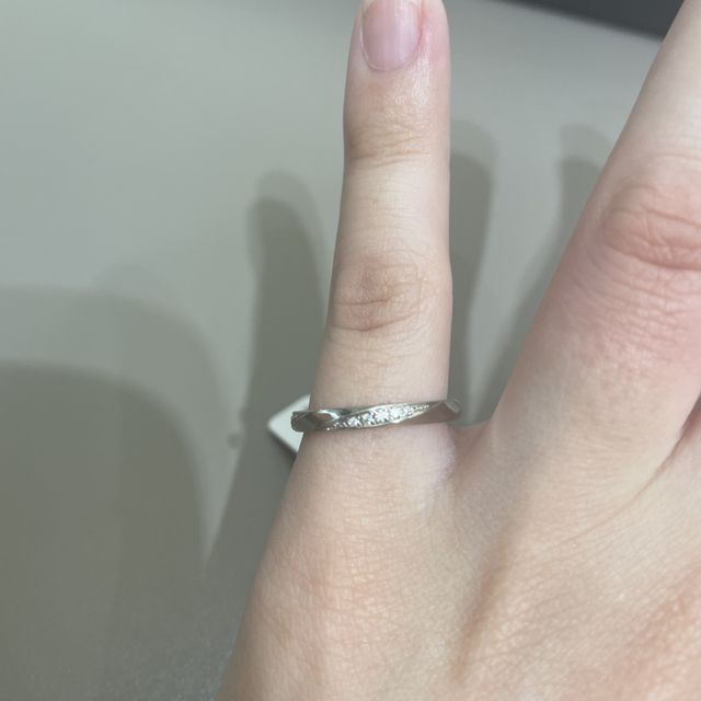 【4℃ BRIDAL(ヨンドシーブライダル)の口コミ】 とにかくデザインが可愛いです！似たようなものでも微妙に違ったり、プラ…