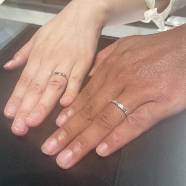 【ティファニー(Tiffany & Co.)の口コミ】 ホームページなどを見て気になってた指輪を試着しました。太めの指輪で「…