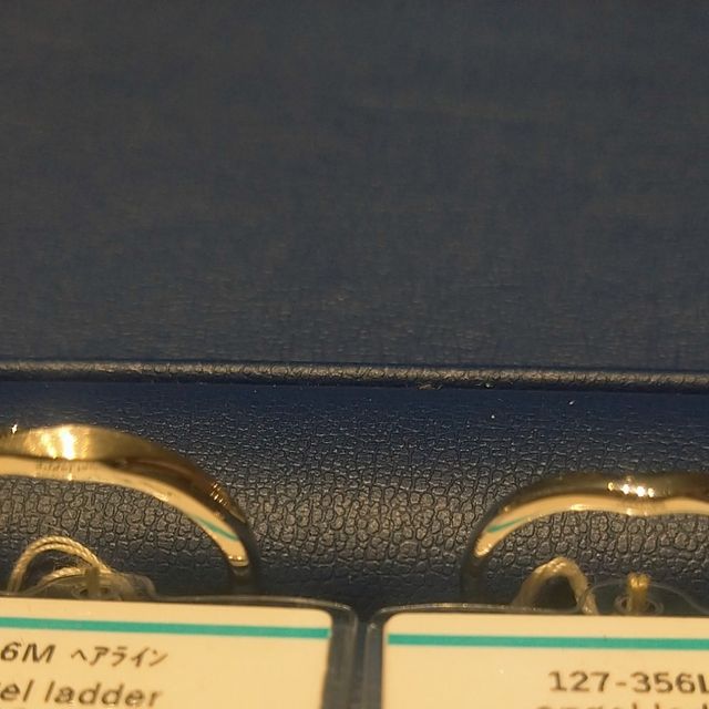 【銀座ダイヤモンドシライシの口コミ】 もともとは、細いリングでシンプルな形に変化のないリングを希望していま…