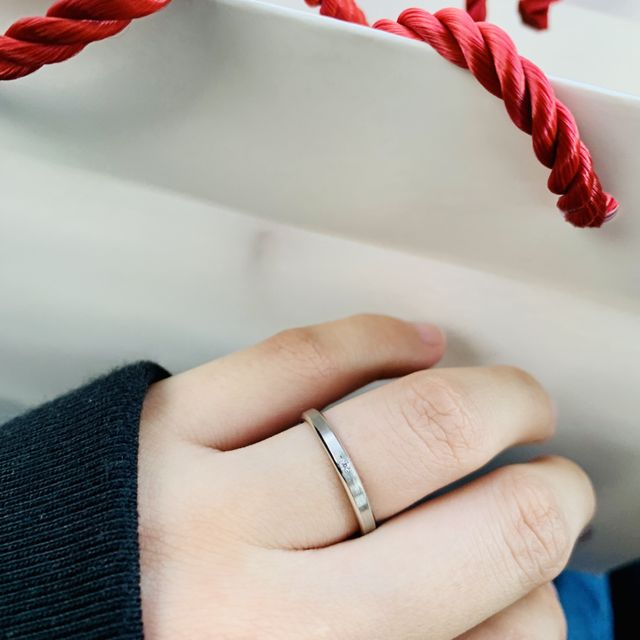 【出雲結(いずもゆい)の口コミ】 どんな服装にも合うようなシンプルでおしゃれな指輪を選びたいとたいと思…