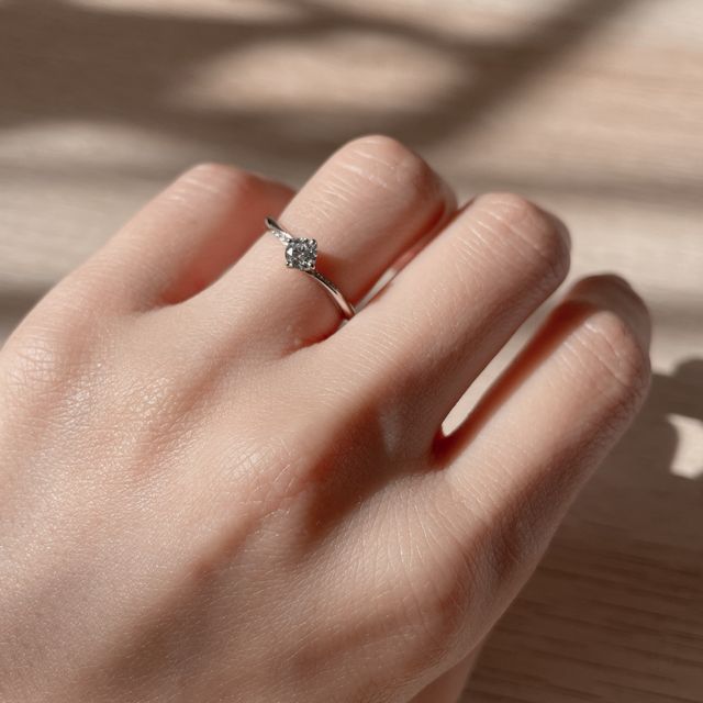 【TOWA(永遠)の口コミ】 デザインがとても可愛くて気に入りました。
シンプルすぎず、派手すぎず、…