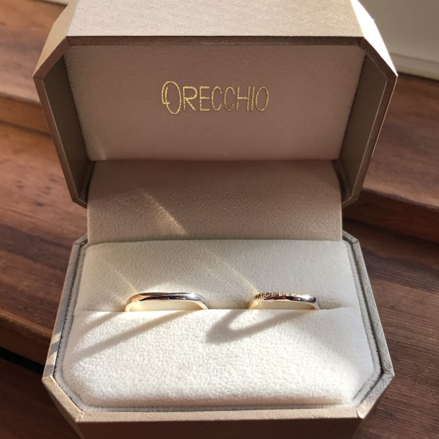 【ORECCHIO(オレッキオ)の口コミ】 プラチナもゴールドも捨てがたい
2色の指輪をネットで見つけていいなと思…