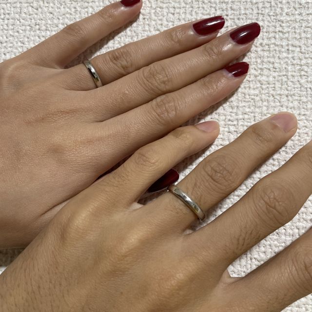 【ringram(リングラム)の口コミ】 ネットで様々なサイトの結婚指輪を探している時に、値段よりもお互いの記…