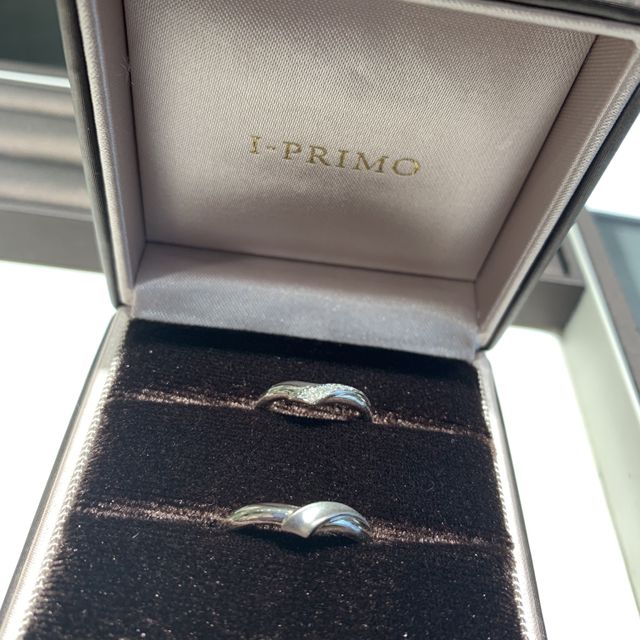 【アイプリモ(I-PRIMO)の口コミ】 私達はシンプルすぎず派手すぎないデザインを探していました。
お互いがウ…