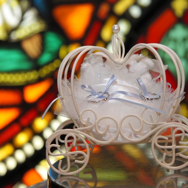 【エクセルコダイヤモンド(EXELCO DIAMOND)の口コミ】 指が太めで、骨が太いので少しＶの形になっているものの方が指が綺麗に見…