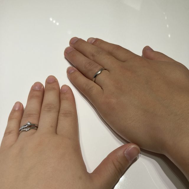 【4℃ BRIDAL(ヨンドシーブライダル)の口コミ】 人とかブライダルデザインがいいな、と思いV字タイプを選びました！一番最…