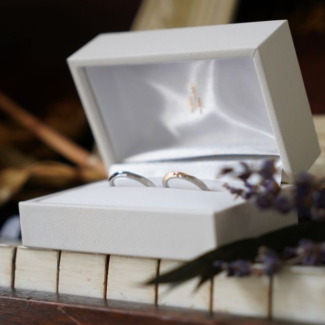 【THREE TREES(スリーツリーズ)の口コミ】 特にブランドにこだわりがなかったので、2人でデザインを決めたり、手作り…