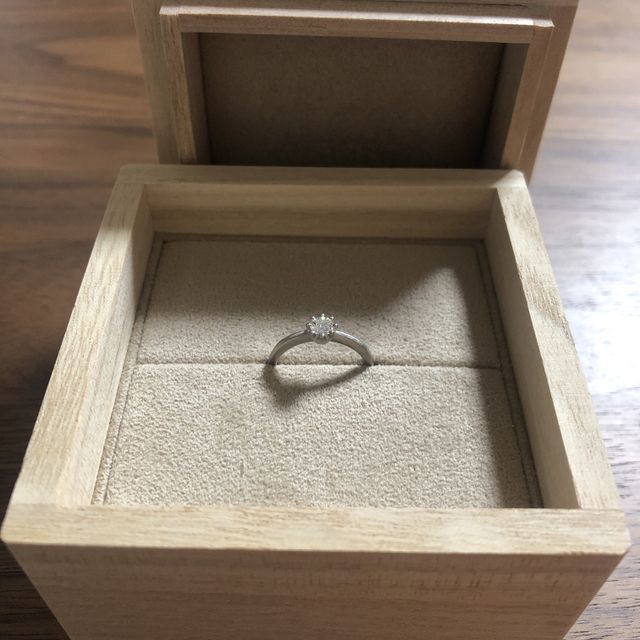 【YUKA HOJO(ユカホウジョウ)の口コミ】 結婚指輪だけのつもりで最初は見に行きましたが、一緒につけてみたらとて…