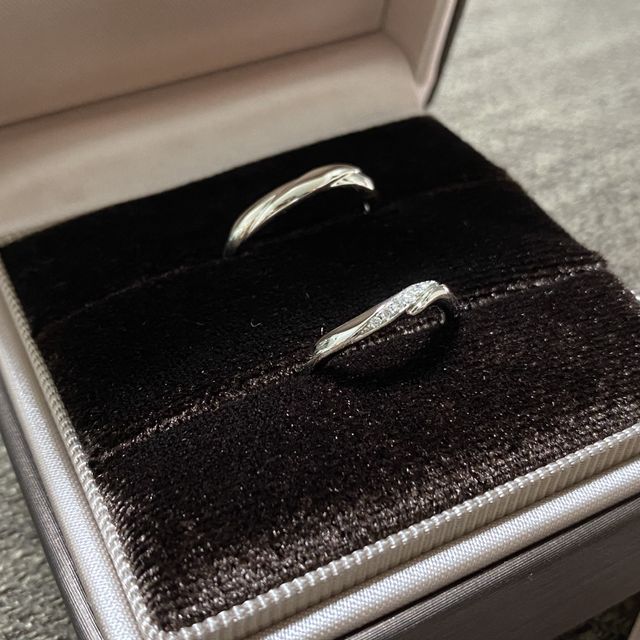 【アイプリモ(I-PRIMO)の口コミ】 斜めにクロスになったデザインというのはもともと決めていて夫はシンプル…