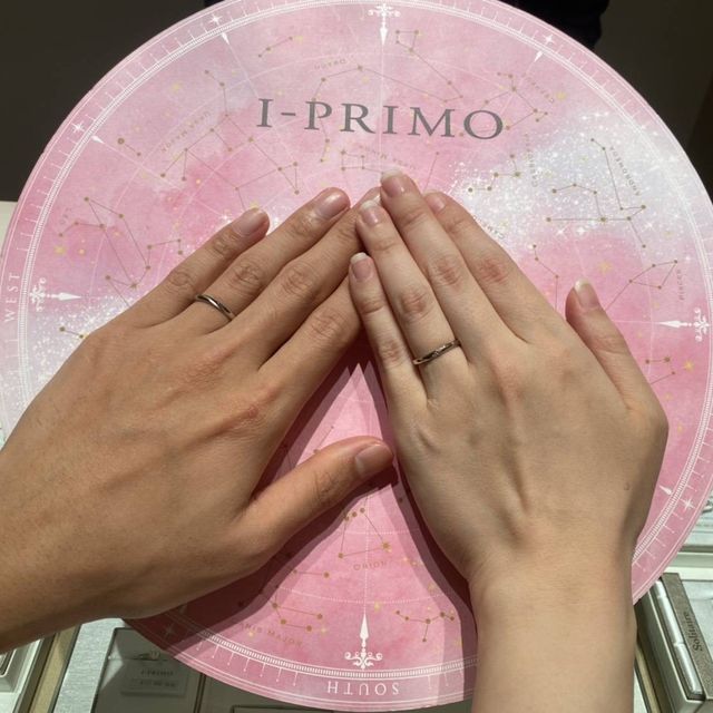 【アイプリモ(I-PRIMO)の口コミ】 たくさんの結婚指輪があり、すごく悩みましたが、シンプルかつダイヤモン…