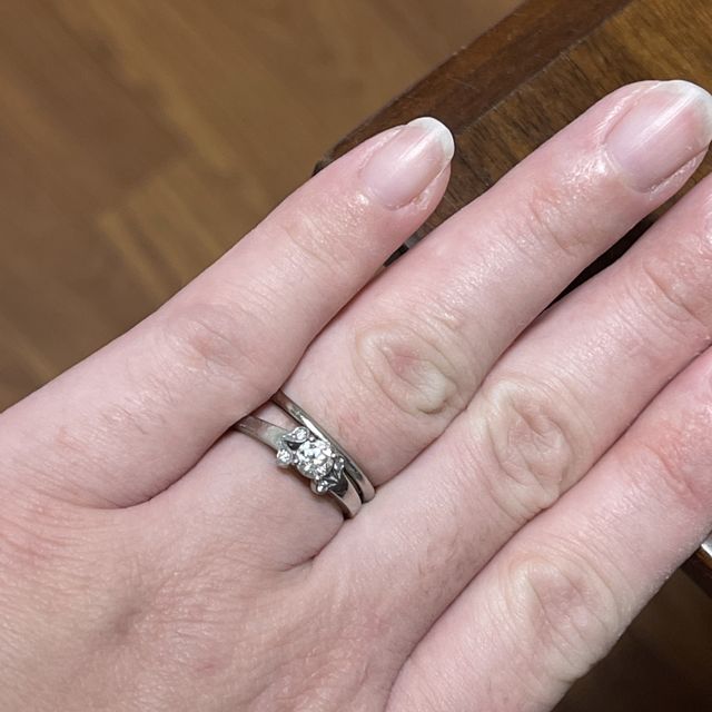 【カルティエ(Cartier)の口コミ】 決めては、何点かお店を見て回ったところ素敵な指輪がなくペアリングでも…