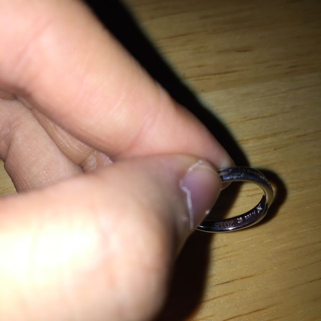 【CHARMY(チャーミー)の口コミ】 お互いブランド品やアクセサリー類は身につけたことがなく正直どのお店が…