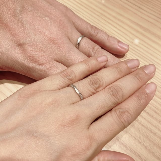 【ringram(リングラム)の口コミ】 2人でオリジナルの指輪を作れる、というところ。
さらに、デザインの制限…