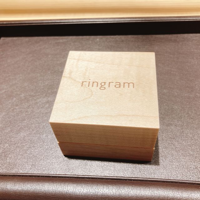 【ringram(リングラム)の口コミ】 2人でオリジナルの指輪を作れる、というところ。
さらに、デザインの制限…