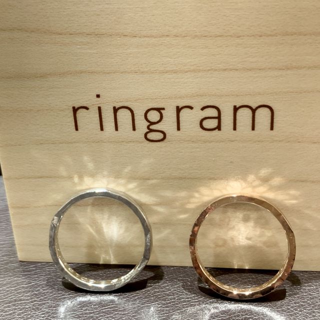 【ringram(リングラム)の口コミ】 結婚雑誌に掲載されているサンプルが好きなデザインだったこと、一生に一…