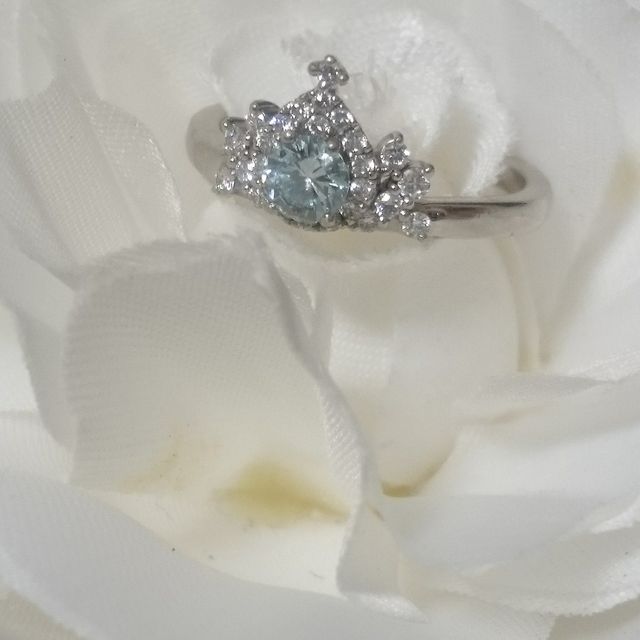 【4℃ BRIDAL(ヨンドシーブライダル)の口コミ】 エンゲージリングを探す時のポイントが「マリッジリングと重ね付けられる…