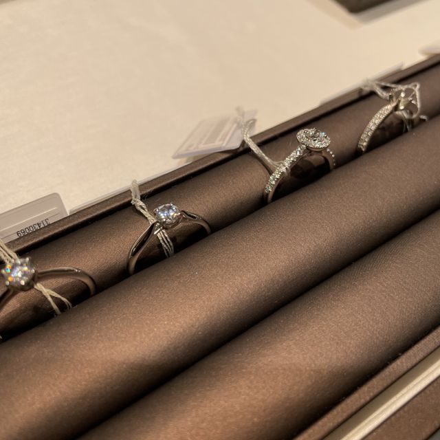 【アイプリモ(I-PRIMO)の口コミ】 色々なデザイン、テイストがまんべんなく数多く揃っていましたがごつい感…