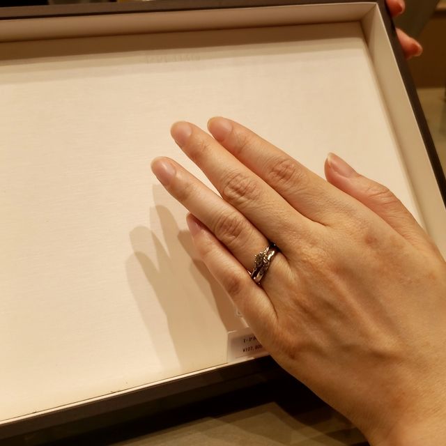 【アイプリモ(I-PRIMO)の口コミ】 理想的なデザインで着けてすぐに決めました。
もともとシンプルで華奢なデ…