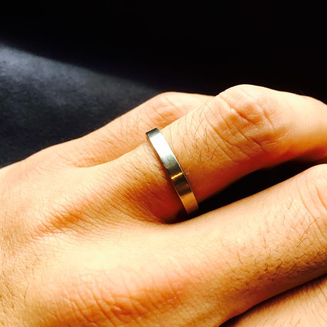 【俄(にわか)の口コミ】 シンプルかつカッコ良いデザイン。
何と言っても俄さんと言う信頼できるブ…