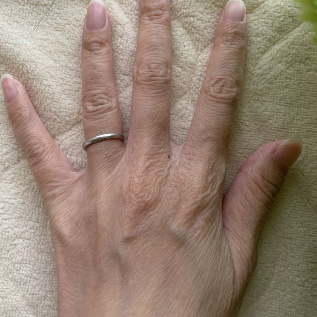 【アイプリモ(I-PRIMO)の口コミ】 金属アレルギーがあるので、正直結婚指輪を諦めていました。
プラチナリン…