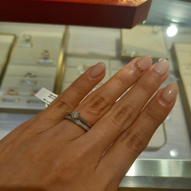 【カルティエ(Cartier)の口コミ】 カルティエの1895とバレリーナは鉄板だと思い試着。1895のみの試着ですが…