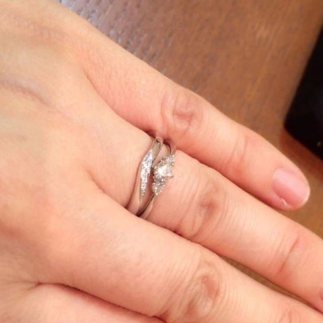 【TRECENTI(トレセンテ)の口コミ】 可愛らしいデザインも素敵でしたが、長く着けることを考えてシンプルなデ…