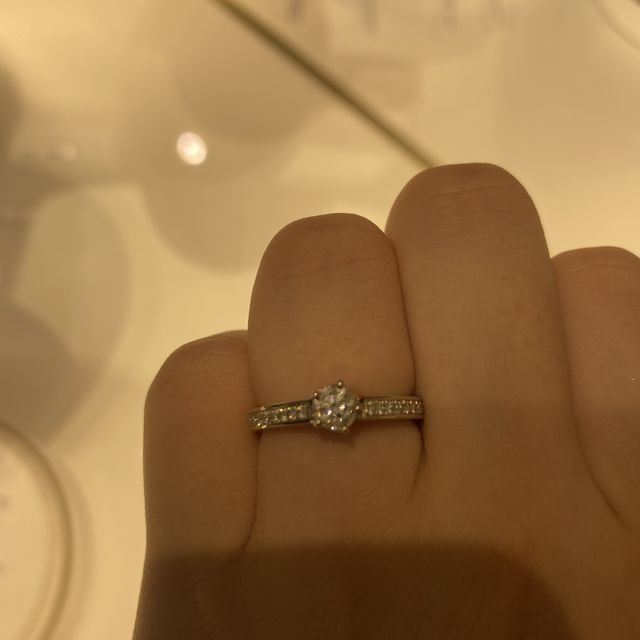 【ショーメ(CHAUMET)の口コミ】 デザインはシンプルですが、ダイヤの高さもあまりないので日常に使いやす…