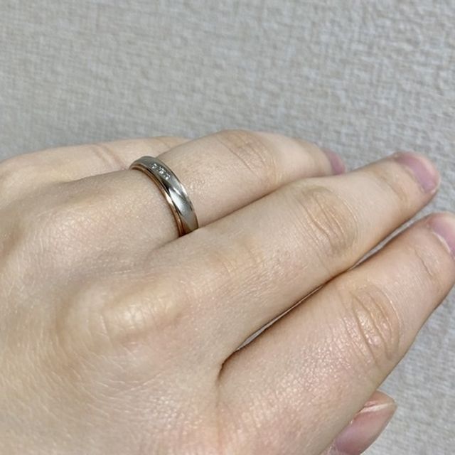 【銀座ダイヤモンドシライシの口コミ】 公式HPではピンクゴールドのピンクが強めに見えたのですが、お店で試着し…