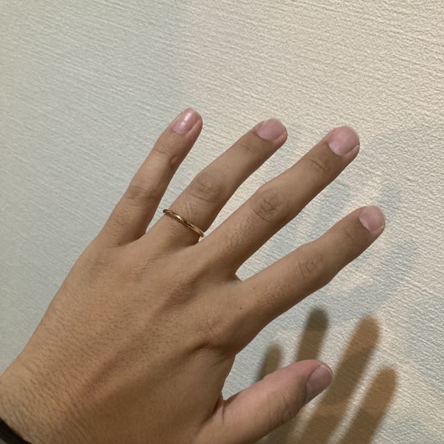 【アイプリモ(I-PRIMO)の口コミ】 アストラは鍛造のゴールド。
指輪の高さがあって斜めからの角度で見るとと…
