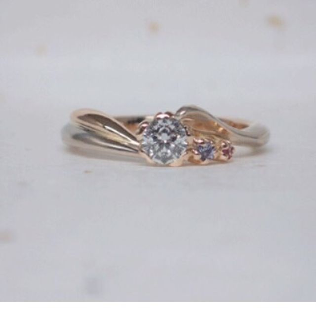 【杢目金屋(もくめがねや)の口コミ】 オーダーメイドということのため、自分たちだけのオリジナルの指輪を作る…