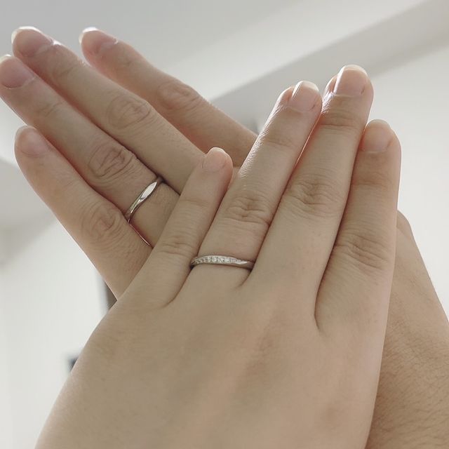 【ラザール ダイヤモンド(LAZARE DIAMOND)の口コミ】 指輪の決め手は3つあります。一つ目は、ダイヤモンドの輝きです。ハイブラ…