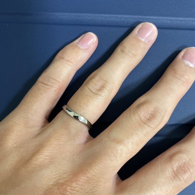 【TANZO.(鍛造指輪)の口コミ】 鍛造製法とオーダーでデザインを決められる点。
鍛造製法のため強度があり…