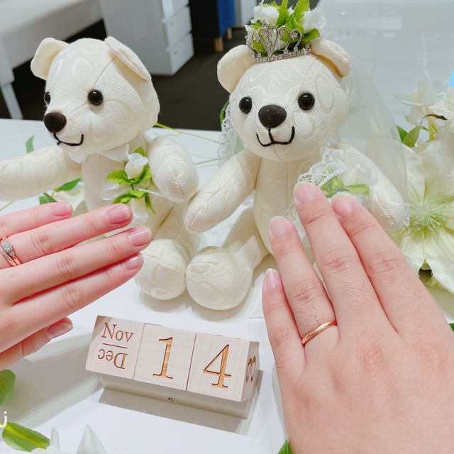 【4℃ BRIDAL(ヨンドシーブライダル)の口コミ】 値段が希望価格で、デザインも気に入りました。似たデザインも多く、何個…