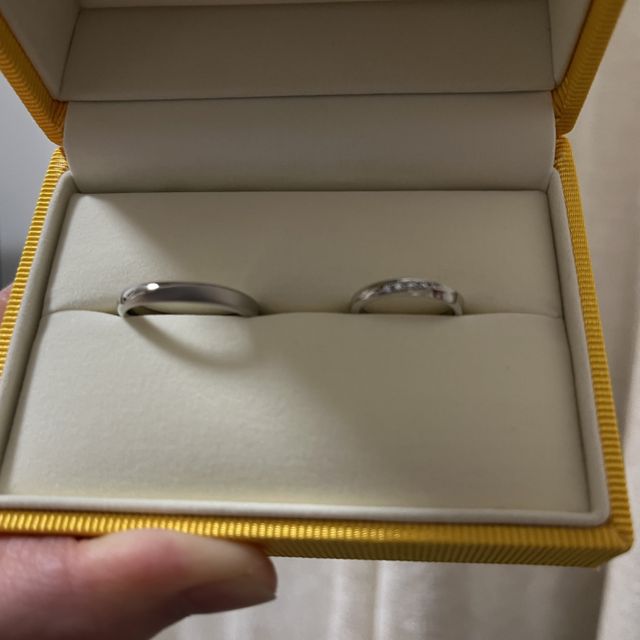 【ケイウノ ブライダル(K.UNO BRIDAL)の口コミ】 ・世界に一つだけのデザインで、
   2人らしい指輪を作れるから。
・メン…