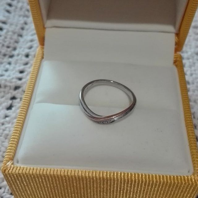 【ケイウノ ブライダル(K.UNO BRIDAL)の口コミ】 旦那が気に入ったデザインの指輪にしようと考えていました。
しばらく悩み…