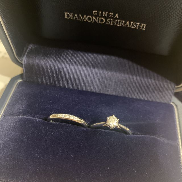 【銀座ダイヤモンドシライシの口コミ】 【婚約指輪】ホワイトリリー
【結婚指輪】ティアオブリリー5石


こだわり…
