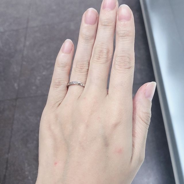 【4℃ BRIDAL(ヨンドシーブライダル)の口コミ】 沢山の種類の指輪があり、どれも可愛かったです。形、デザインなど沢山種…