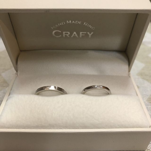 【CRAFY(クラフィ)の口コミ】 元々はマットな質感のものが気になっていましたが、実際色々つけてみると…