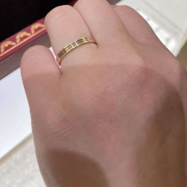 【カルティエ(Cartier)の口コミ】 元々はシンプルなプラチナのデザインを考えていましたが、店員さんからの…