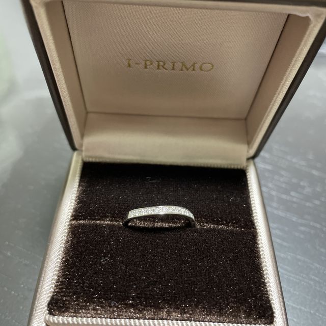 【アイプリモ(I-PRIMO)の口コミ】 ダイヤがたくさん並んでいて、キラキラしているものが欲しかったので、ダ…