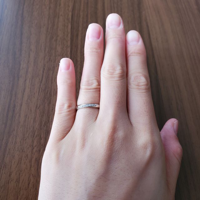 【ラザール ダイヤモンド(LAZARE DIAMOND)の口コミ】 ダイヤが沢山ついていてキラキラするものが好きだったのでこれにしました…