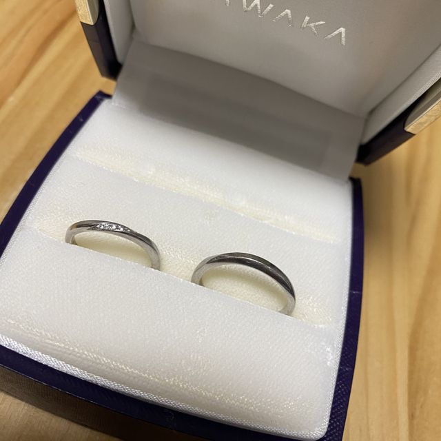 【俄(にわか)の口コミ】 結婚指輪が俄だったので、重ね付けできるデザインの結婚指輪を選びました…