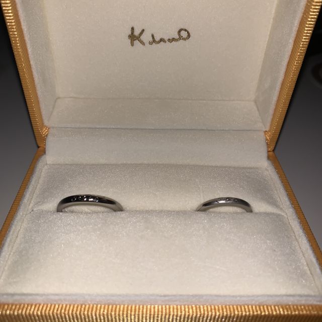 【ケイウノ ブライダル(K.UNO BRIDAL)の口コミ】 シンプルな指輪が良いと思っていました。相談に伺ったところ、デザイナー…