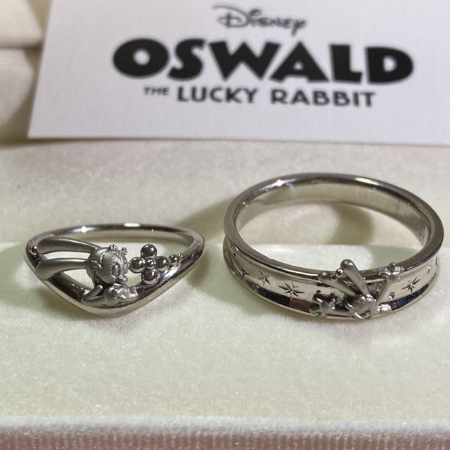 【ケイウノ ブライダル(K.UNO BRIDAL)の口コミ】 オーダーで好きなキャラクターをリングに入れられるという事で決めました…