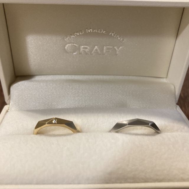 【CRAFY(クラフィ)の口コミ】 事前に実際作成した方の指輪を検索したり、いくつもサンプルなどを見せて…