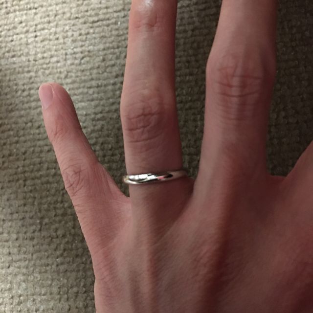 【ケイウノ ブライダル(K.UNO BRIDAL)の口コミ】 私自身は既製品のデザインですが、シンプルにまとまっていたのでデザイン…