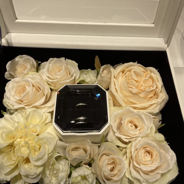 【4℃ BRIDAL(ヨンドシーブライダル)の口コミ】 ４℃ブライダルさんのホームページから商品ラインナップを見させていただき…