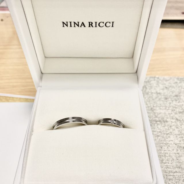 【NINA RICCI(ニナリッチ)の口コミ】 結婚当初購入した結婚指輪、主人がはまらなくなり、再購入となりました。…